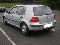 Voiture Volkswagen 1999 version 5 portes