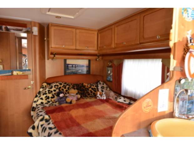 A donner CAMPINGCAR PROFILE RAPIDO 7099 F de 2006