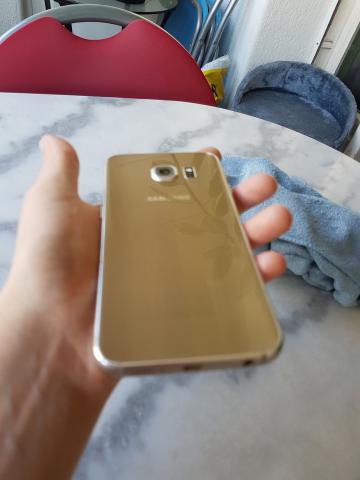 Samsung Galaxy S6 EDGE - 32gb - Or encore garantie