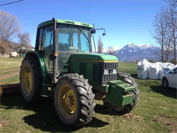 Tracteur Agricol John Deere 6200
