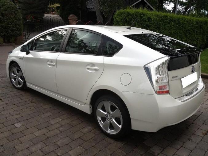 Toyota Prius Advance