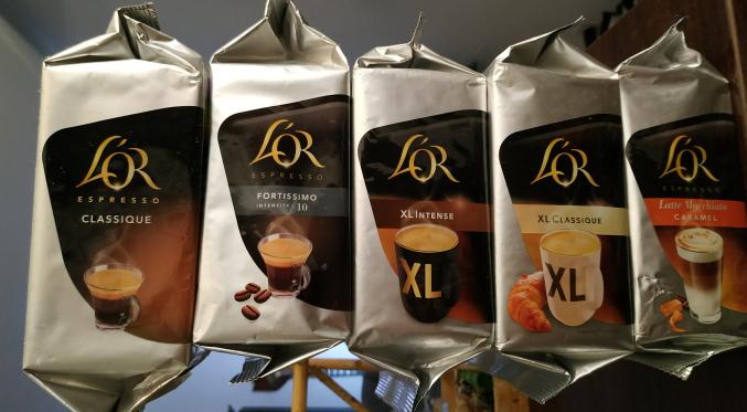 Machine à café, peu servie