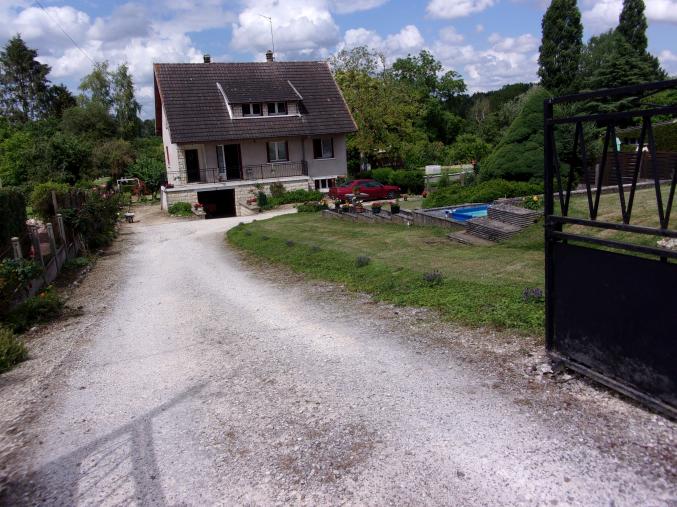 Maison f6 sur sous sol