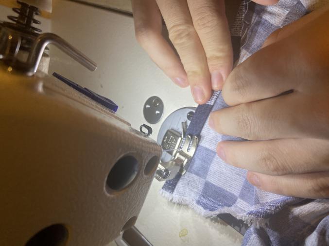 Retoucherie réparation et modifier les vêtements et accessoires