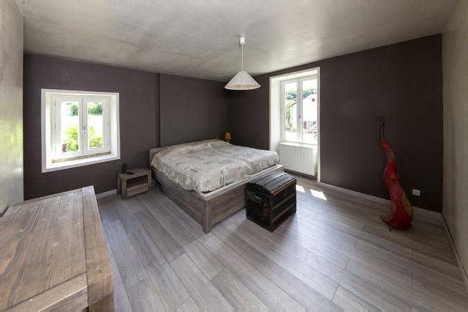 Maison pierre isle crémieu