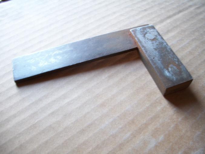 Equerre de precision