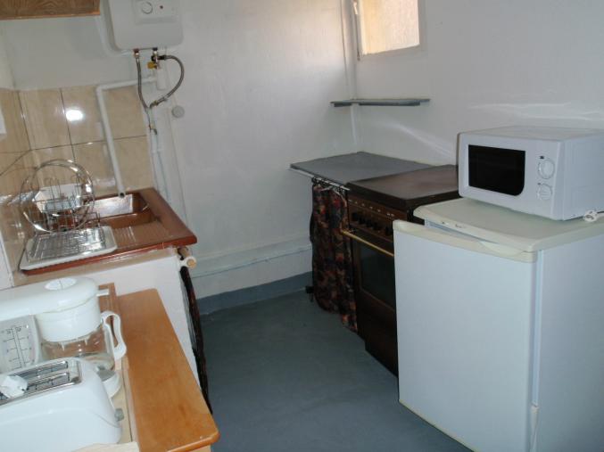 Loue grand studio meublé en Camargue