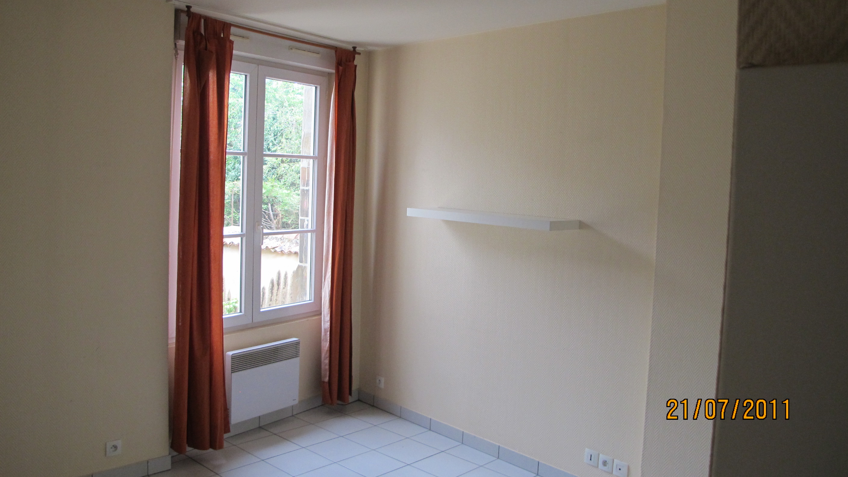 Location studio centre ville  POITIERS