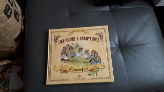 Livre chansons et comptines