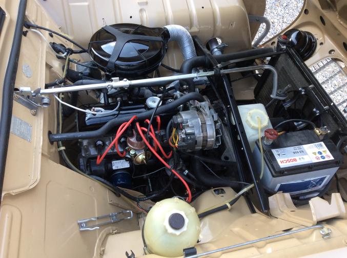 MAGNIFIQUE 4 L RENAULT DE 1986 RESTAUREE