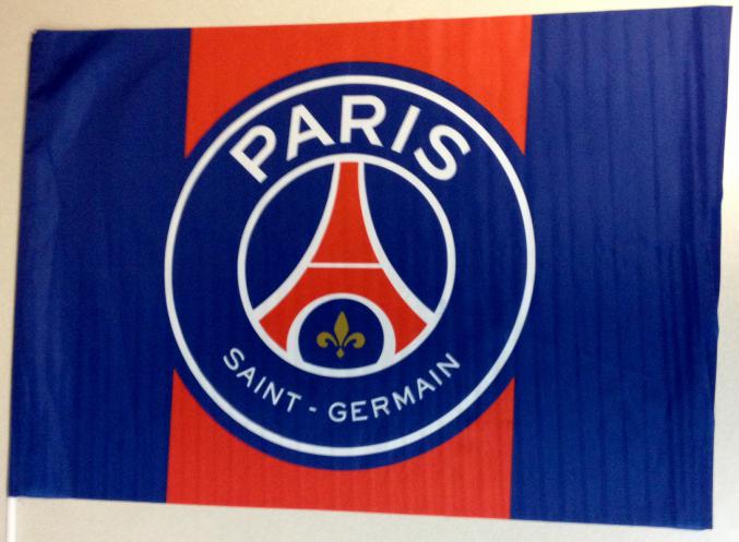 Drapeaux psg 