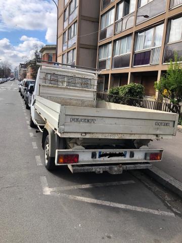 Peugeot plateau long 2.5Diesel-82000Km/98