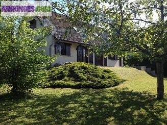 MAISON 140 m2 habitables sur 935 m2 sur terrain clos