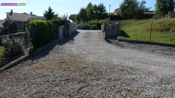 Villa t4 avec piscine proche de toulouse