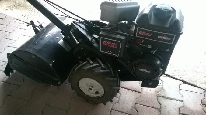 Motobineuse, fraiseuse