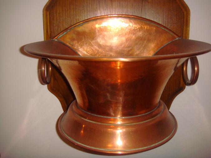 Fontaine en cuivre de Villedieu les poêles