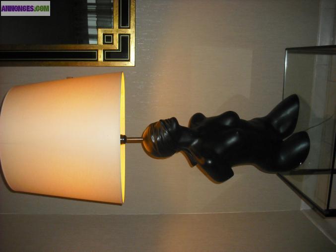 Lampe de salon silhouette de femme
