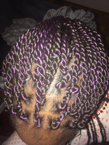 Coiffeuse afro à domicile 