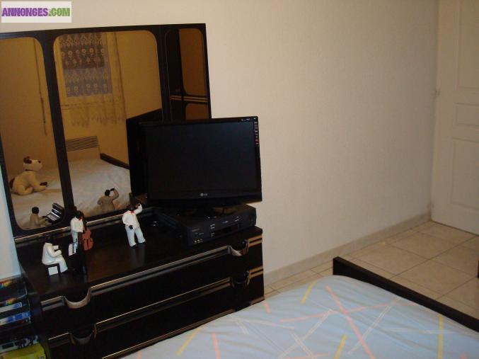 Vends chambre complète