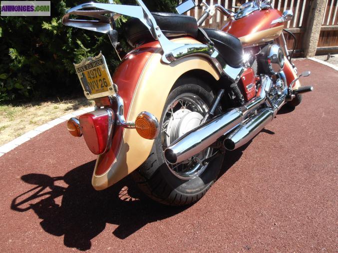 YAMAHA 650 XVS DRAGSTAR CLASSIC