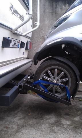 PIAGGIO SCOOTER MP3 REMORQUE "BIKE CARRIER NEW IN EUROPE"