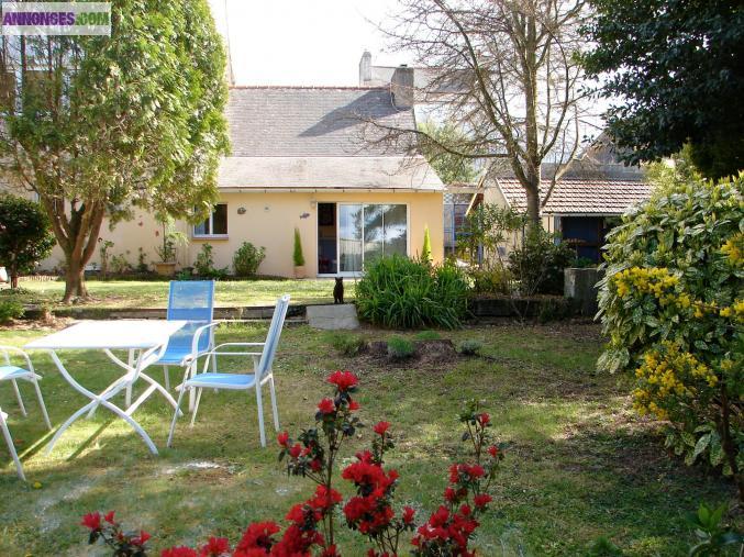 Grand studio Rez de jardin