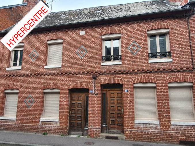 Bel ensemble immobilier composé de deux habitations et d'un bâtiment aménageable (Yvetot)