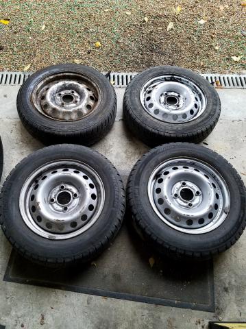 4 roues avec pneus neige pour twingo 1