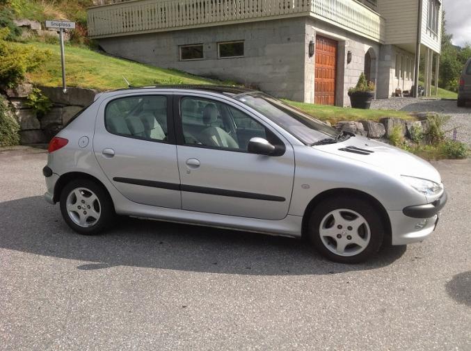 Très belle Peugeot 206 1.9 
