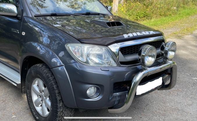  Toyota Hilux 3.0 172CV 4WD AUT / 5 places / Double cabine / Cuir / Hard top