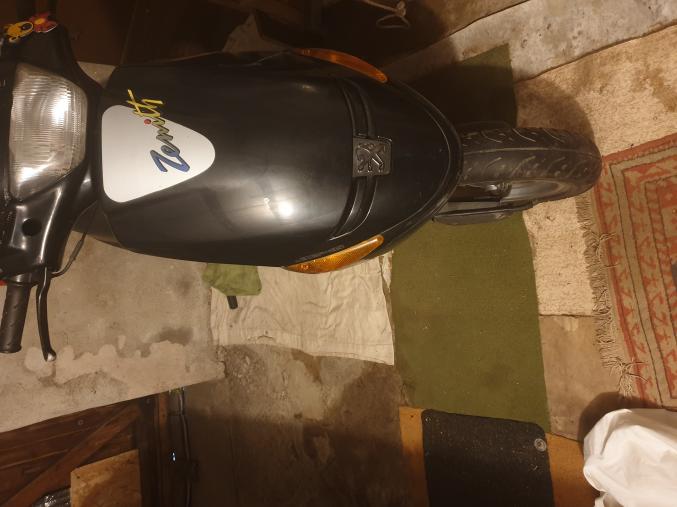 A vendre scooter peugeot zénith