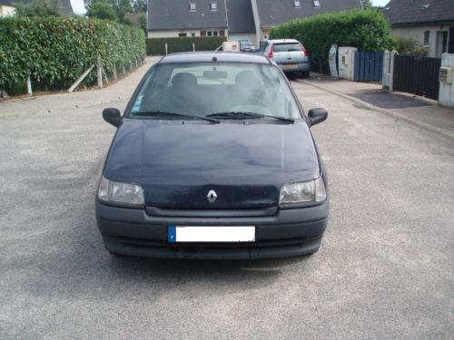 Berline Clio chipie 1.9d 