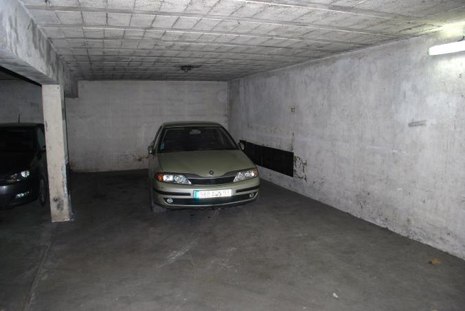 Parking pour moto ou mini près de la mairie d’Ivry