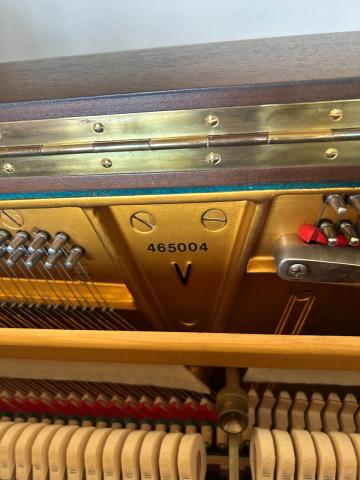 Piano droit Steinway & Sons