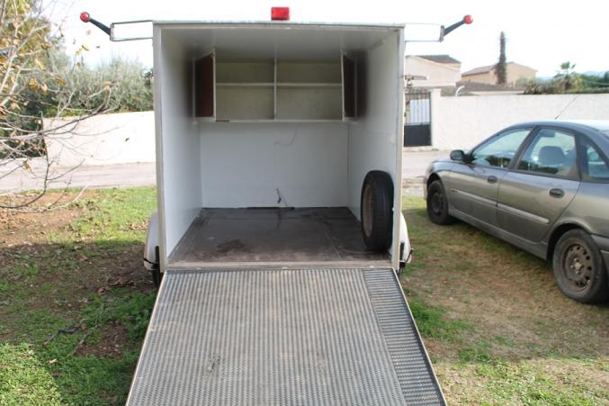 Remorque fourgon 750 kgs 2 essieux neufs.