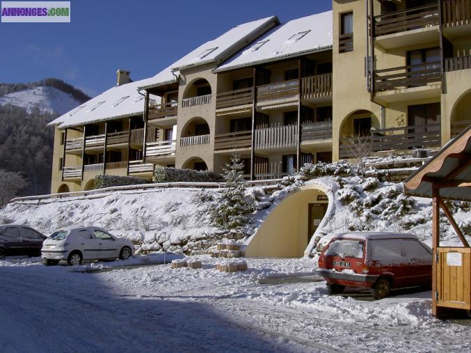 Studio 24 M2 à 05500 Laye en Champsaur