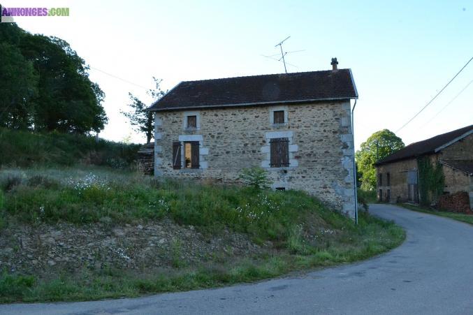 Maison à rénover avec ses dépendances