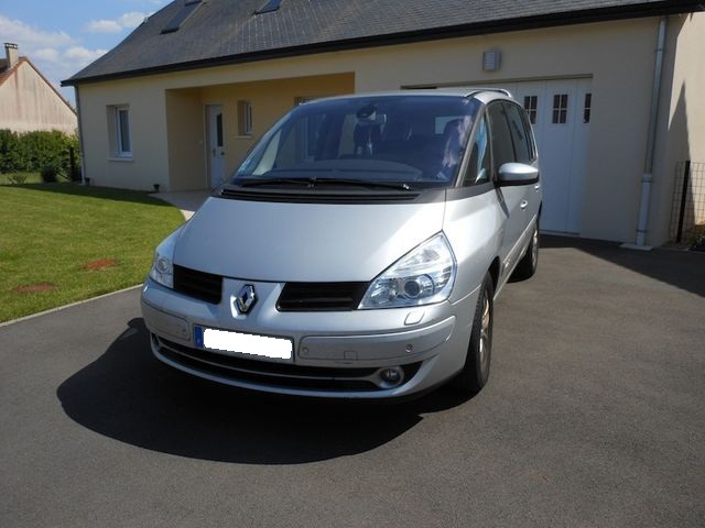 RENAULT  IV (2) 2.2 DCI 150 PRIVILEGE BVA