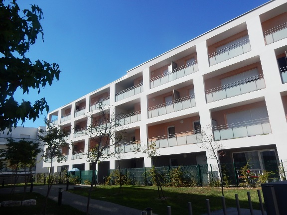 Location T vide à Meyzieu