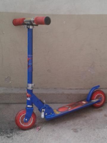 Trotinette spider-man