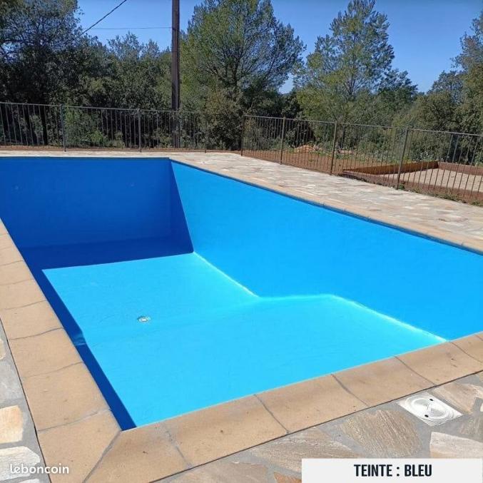 Peinture piscine bleu ou blanc