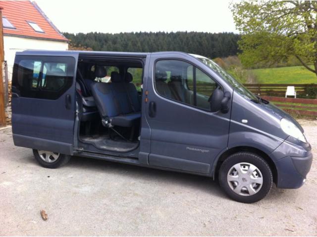 Urgent vends Renault TRAFIC 2 PASSENGER