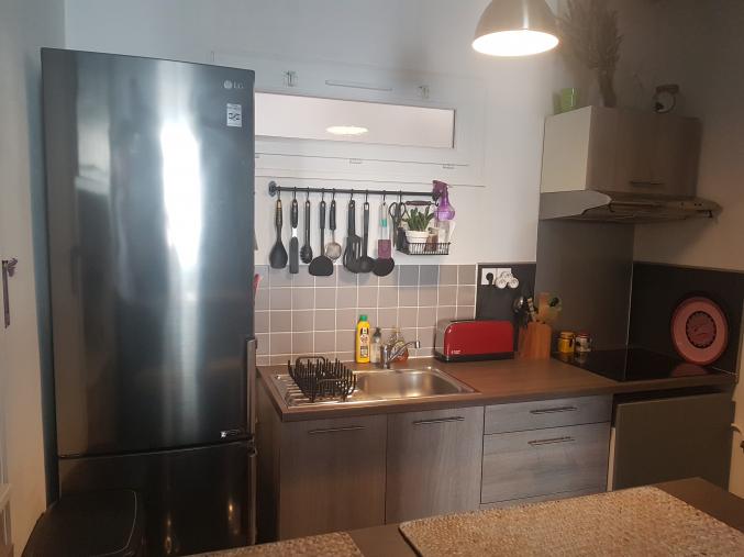 F2 DANS MAISON DE VILLE