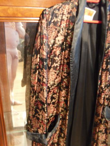 Peignoir Femme en soie 3 euros