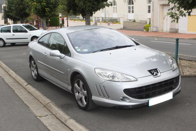 Peugeot 407 Coupé 2.7 L V6 HDi finition griffe