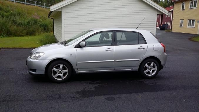 Toyota Corolla diesel presque neuf 