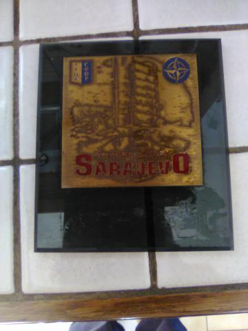 Plaque militaire commemorative sarajevo sfor