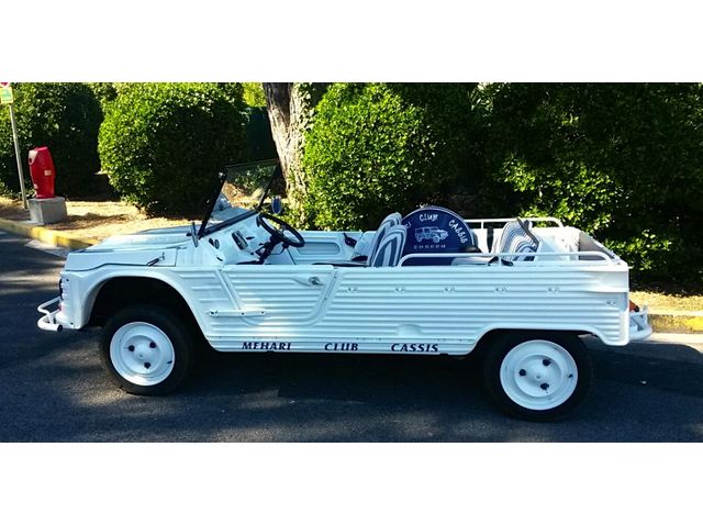 Très belle Citroen Mehari e en bon état