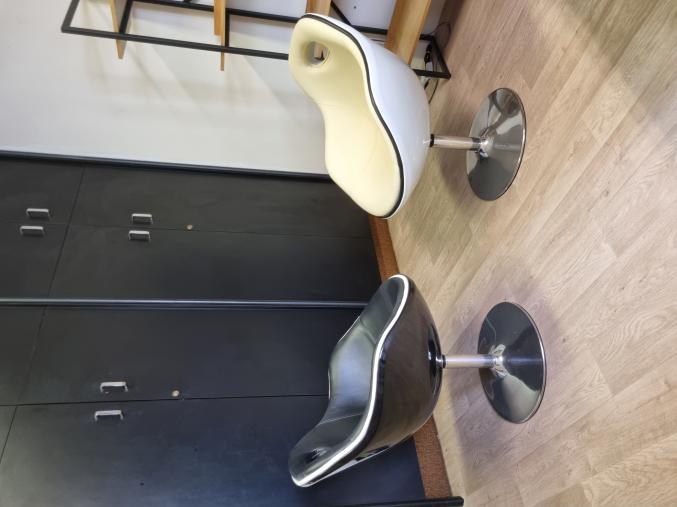 4 fauteuils de bureau