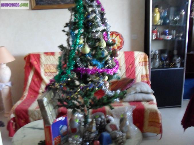 Sapin de Noel  avec décoration